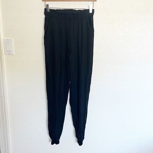 Lululemon Black Drawstring Women’s Joggers